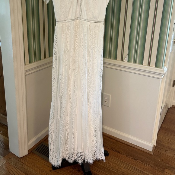 White Lace Lady Dress Lace Sleeves Eyelash Fringe V Neck Feminine Dress SET of 2 - Picture 9 of 16